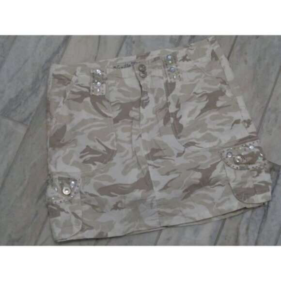 NEW Vanilla Star girl's size 14 white/tan camo studded skort (shorts built in) - Picture 1 of 6